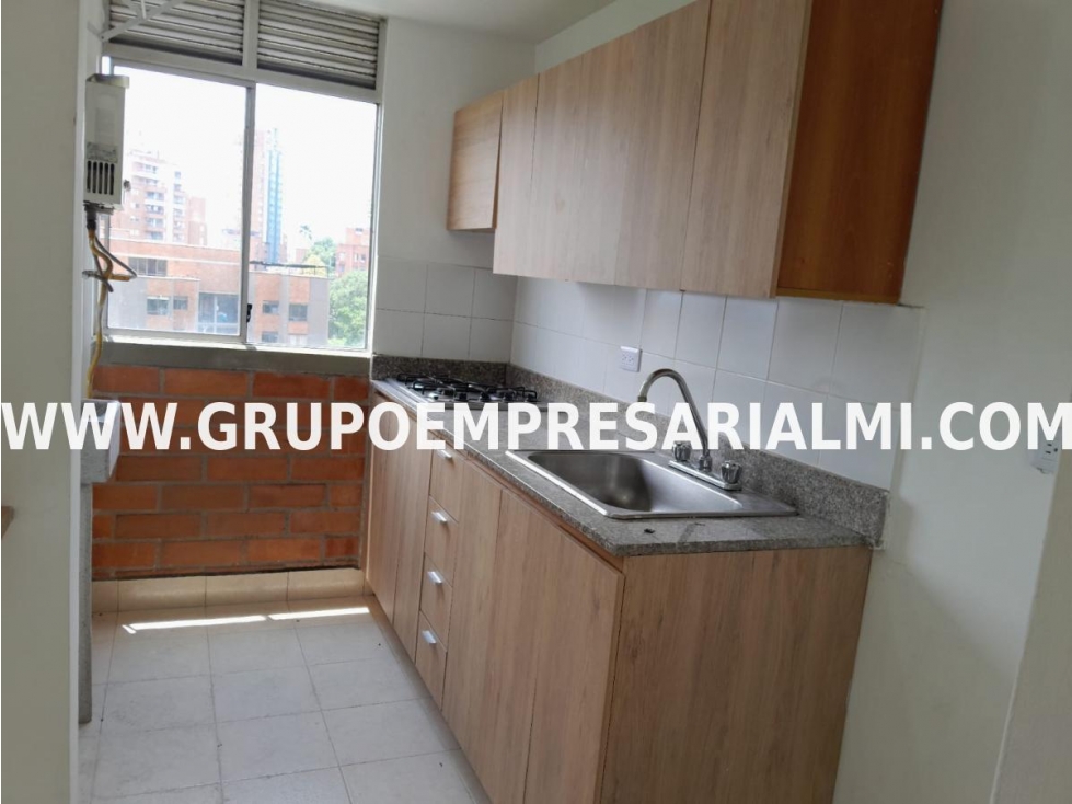 HERMOSO APARTAMENTO EN ARRIENDO - SECTOR CASTROPOL COD: 31372 — foto 3