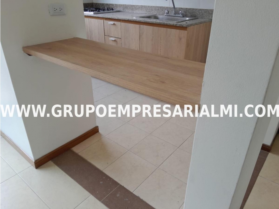 HERMOSO APARTAMENTO EN ARRIENDO - SECTOR CASTROPOL COD: 31372 — foto 4