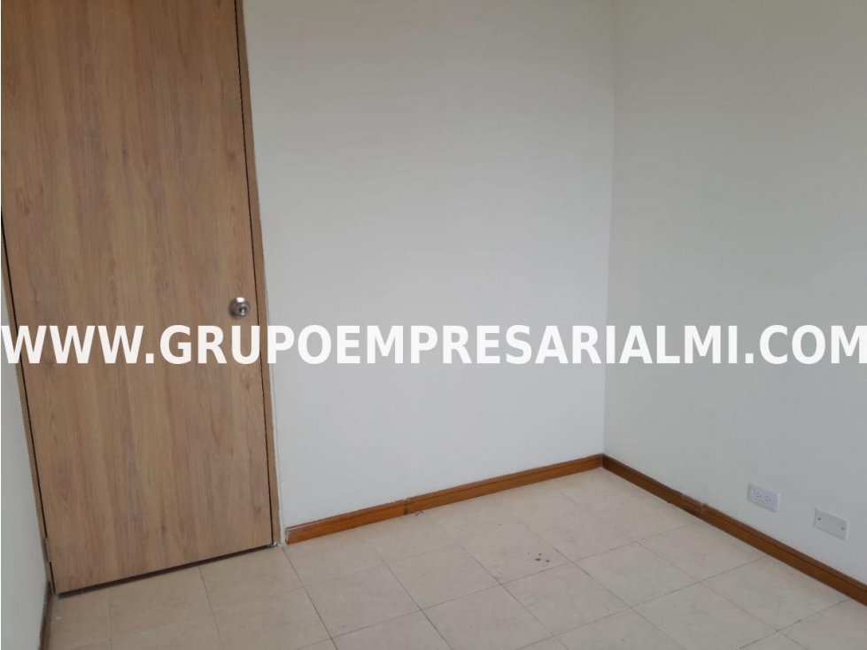 HERMOSO APARTAMENTO EN ARRIENDO - SECTOR CASTROPOL COD: 31372 — foto 6