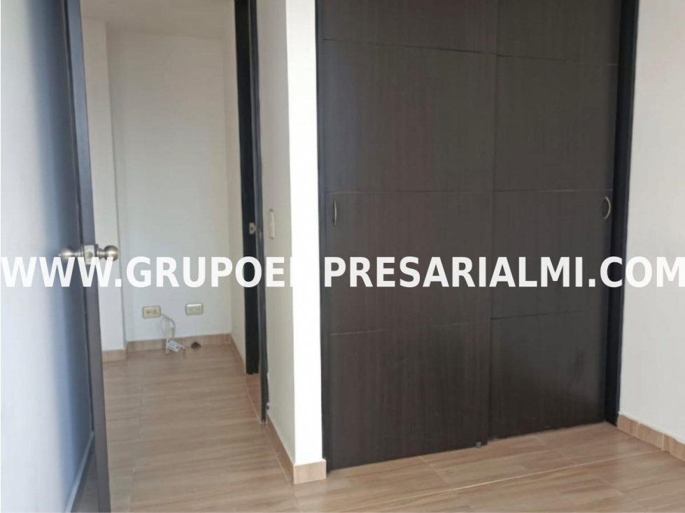 HERMOSO APARTAMENTO EN ARRIENDO - SECTOR LOS BALSOS COD: 32044 — foto 5