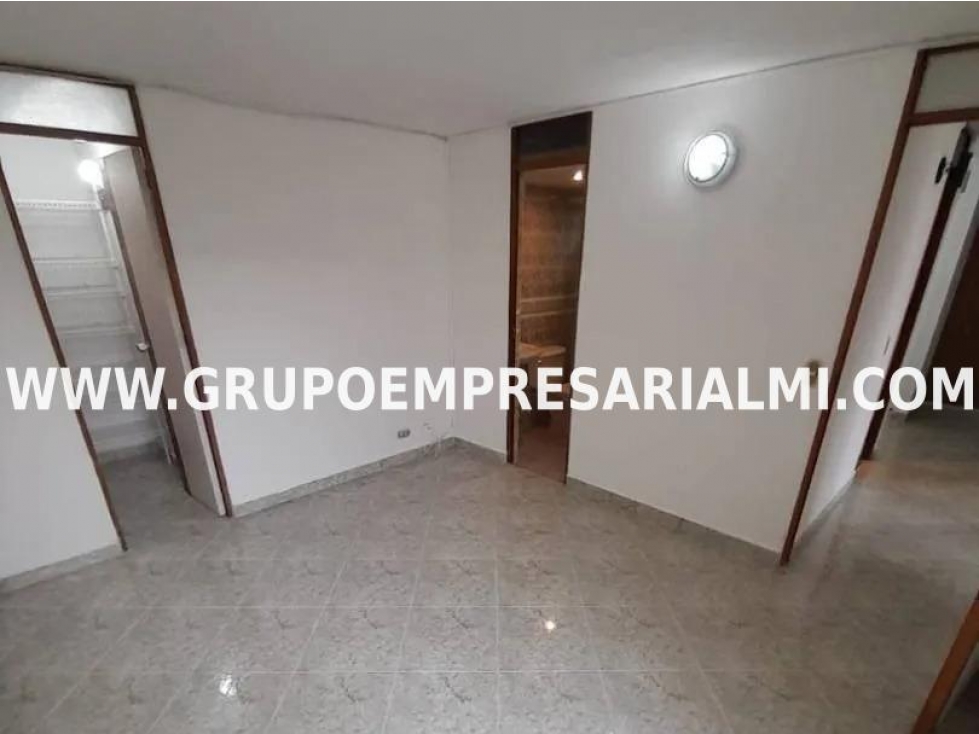 HERMOSO APARTAMENTO EN ARRIENDO - SECTOR ALMERÍA COD: 32050 — foto 6