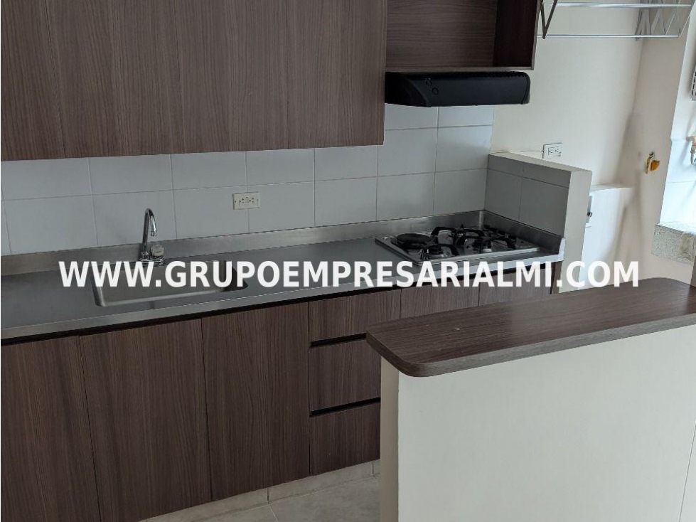 HERMOSO APARTAMENTO EN ARRIENDO - SECTOR VILLA FLORA COD: 32054 — foto 2