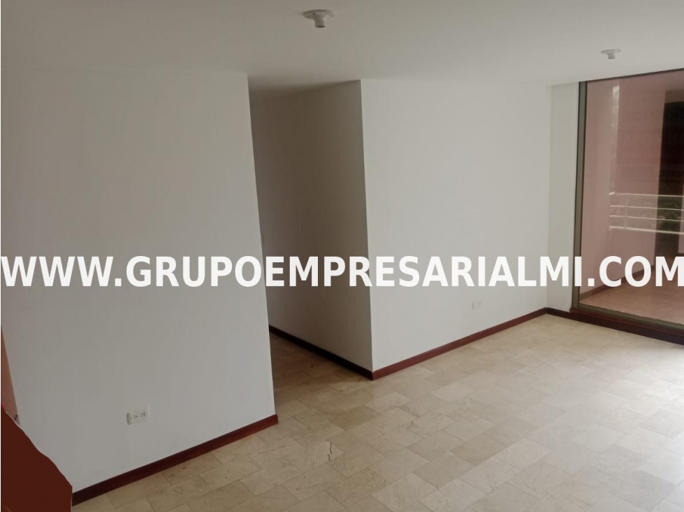 HERMOSO APARTAMENTO EN ARRIENDO - SECTOR EL TESORO COD: 32079 — foto 2