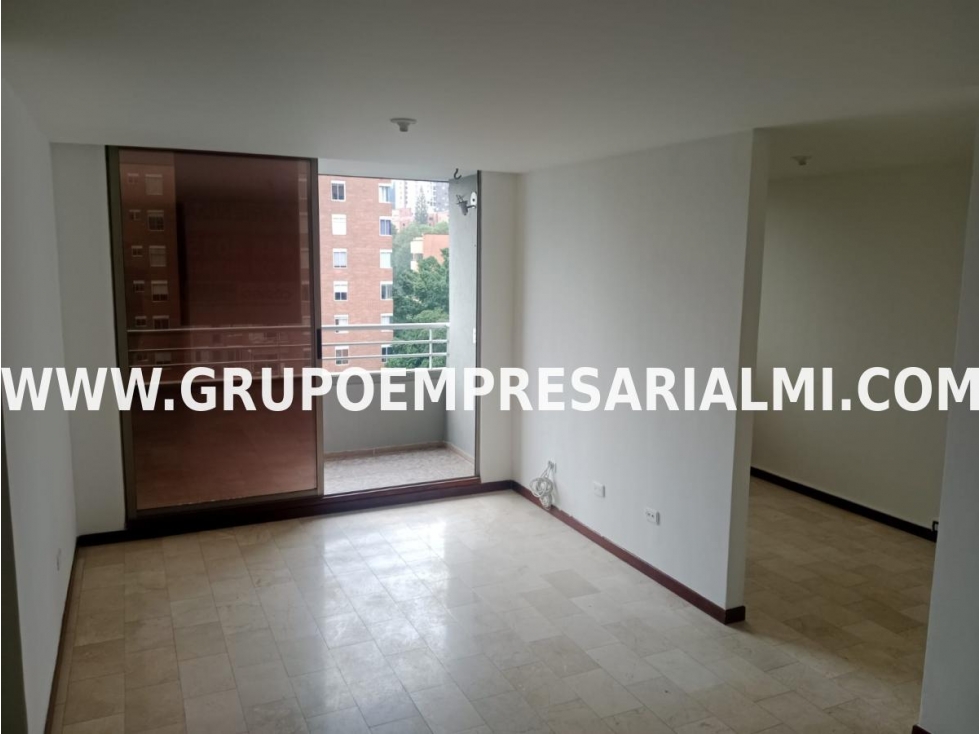 HERMOSO APARTAMENTO EN ARRIENDO - SECTOR EL TESORO COD: 32079 — foto 3