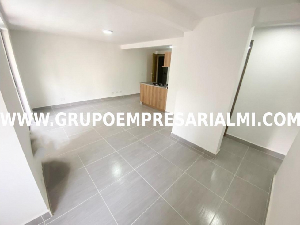 HERMOSO APARTAMENTO EN ARRIENDO - SECTOR MARÍA AUXILIADORA COD: 32119 — foto 2