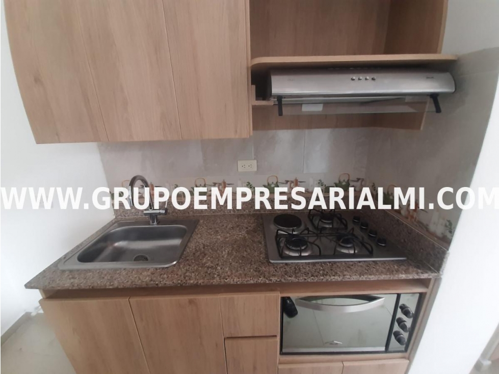 HERMOSO APARTAMENTO EN ARRIENDO - SECTOR LOS COLORES COD: 32155 — foto 3