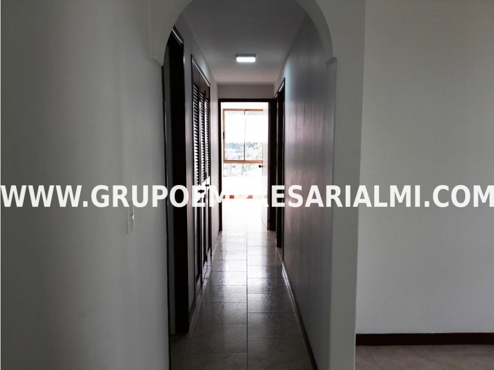 HERMOSO APARTAMENTO EN ARRIENDO - SECTOR CASTROPOL COD: 31876 — foto 6