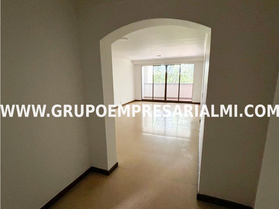 HERMOSO APARTAMENTO EN ARRIENDO - SECTOR LAURELES COD: 32344 — foto 2