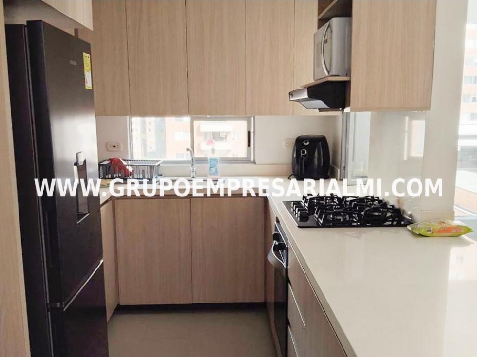 HERMOSO APARTAMENTO EN ARRIENDO - SECTOR SAN GERMÁN COD: 32359 — foto 2