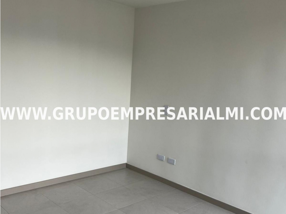 HERMOSO APARTAMENTO EN ARRIENDO - SECTOR LOMA DEL BARRO COD: 32864 — foto 6