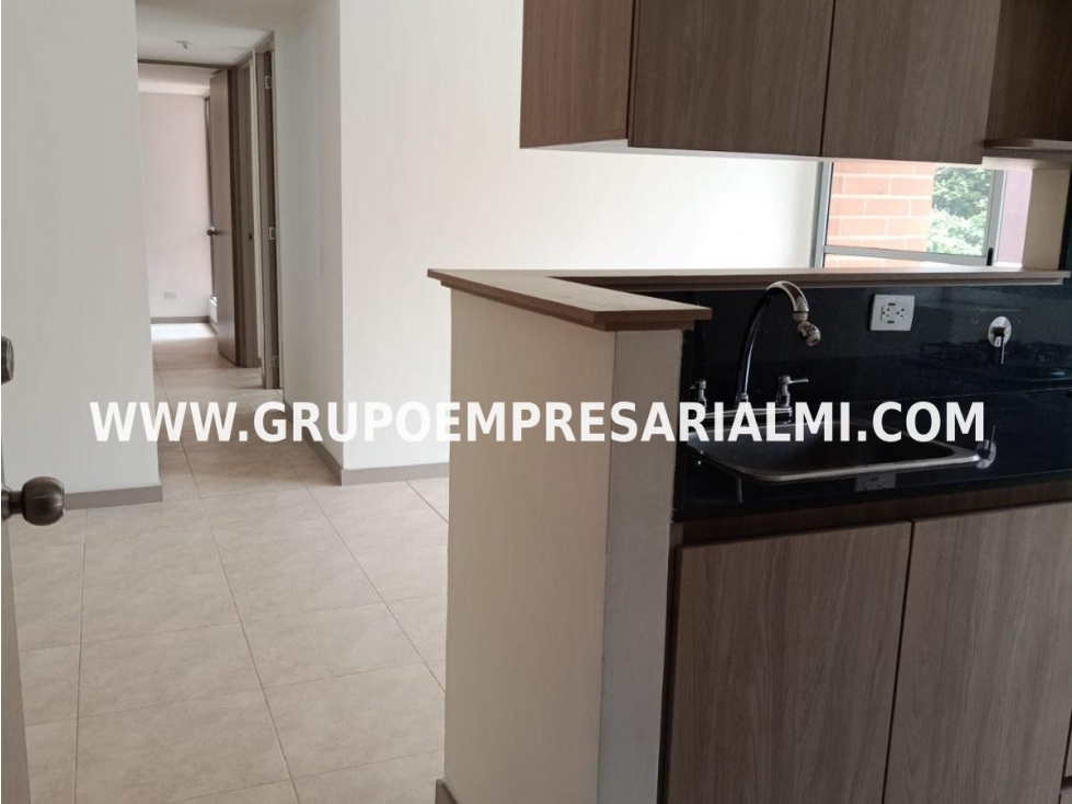 HERMOSO APARTAMENTO EN ARRIENDO - SECTOR LOMA DEL BARRO COD: 12409 — foto 3