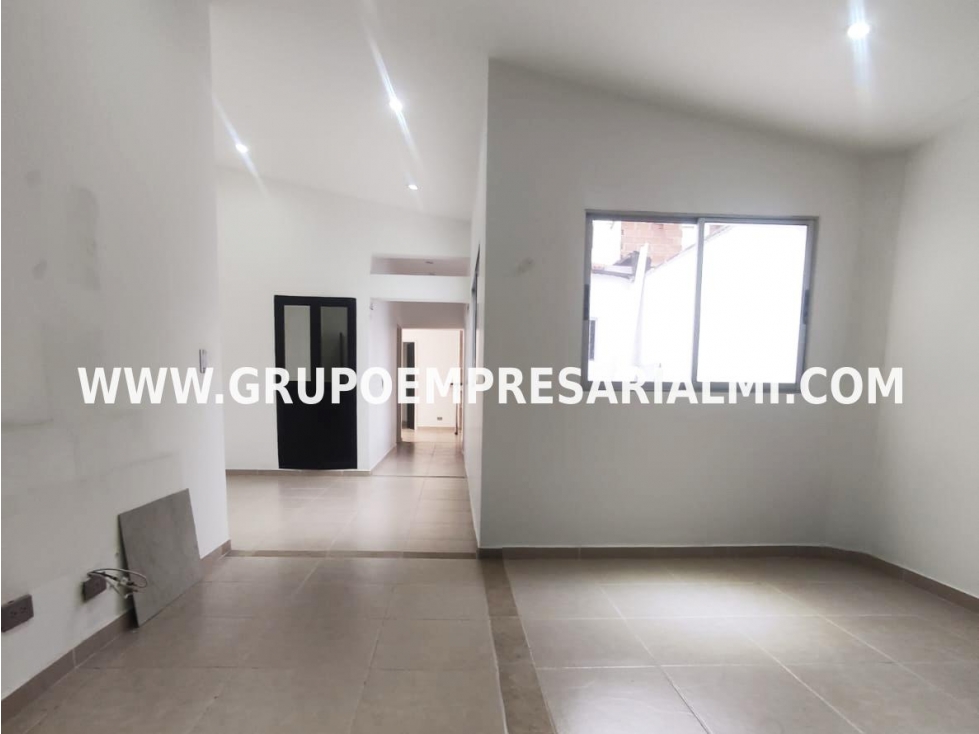 HERMOSO APARTAMENTO EN ARRIENDO - SECTOR LAURELES COD: 33037 — foto 2