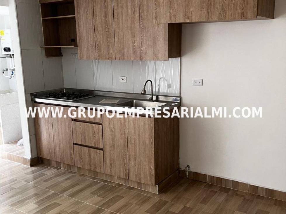 HERMOSO APARTAMENTO EN ARRIENDO - SECTOR MACHADO COD: 33118