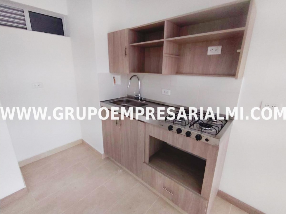 HERMOSO APARTAMENTO EN ARRIENDO - SECTOR CALASANZ COD: 33450 — foto 2