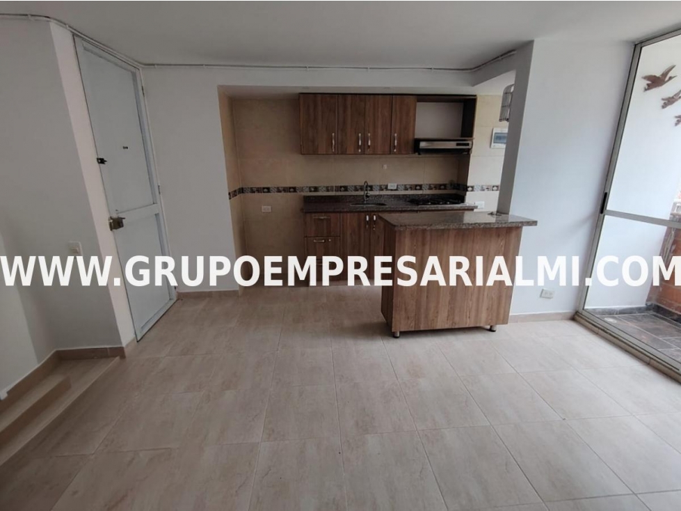 HERMOSO APARTAMENTO EN ARRIENDO - SECTOR LA AURORA COD: 33703