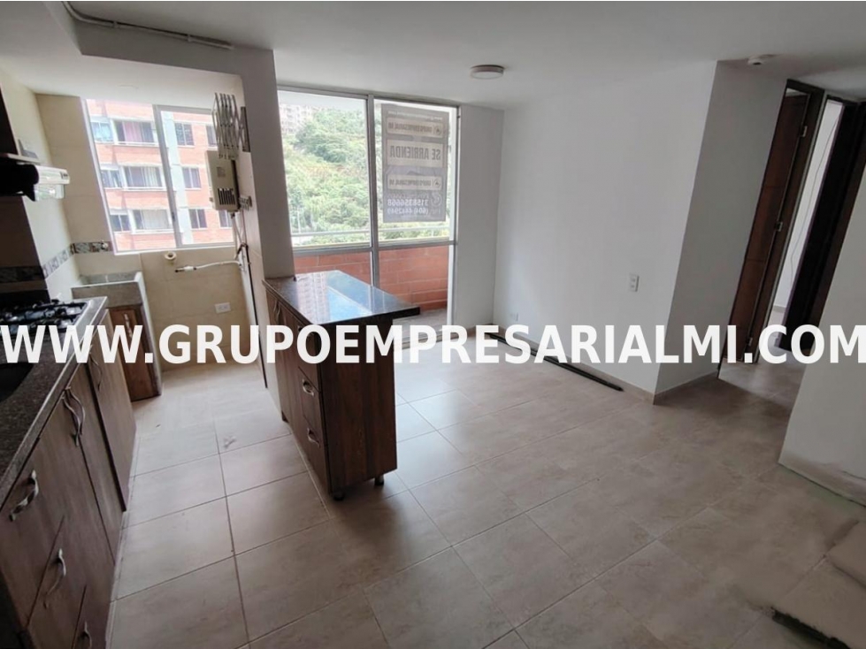 HERMOSO APARTAMENTO EN ARRIENDO - SECTOR LA AURORA COD: 33703 — foto 3