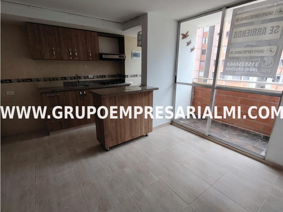 HERMOSO APARTAMENTO EN ARRIENDO - SECTOR LA AURORA COD: 33703 — foto 4