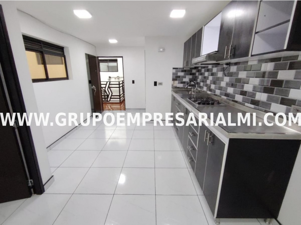 ARMONIOSO APARTAMENTO EN ARRIENDO - SECTOR EL DIAMANTE COD: 32217 — foto 3