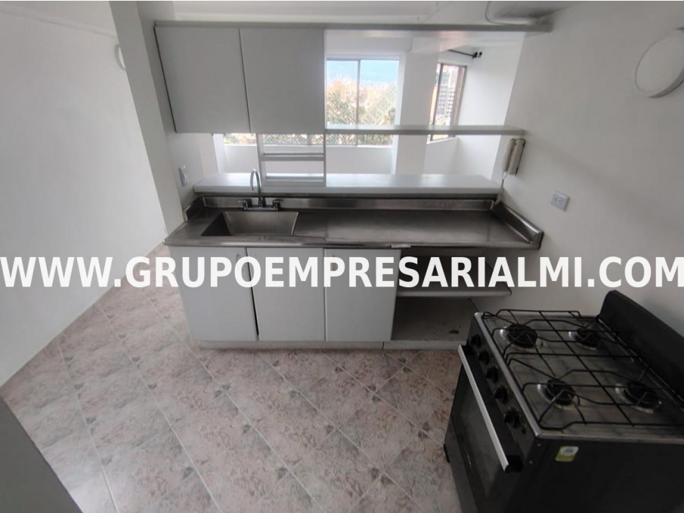 HERMOSO APARTAMENTO EN ARRIENDO - SECTOR CALASANZ COD: 33796 — foto 4