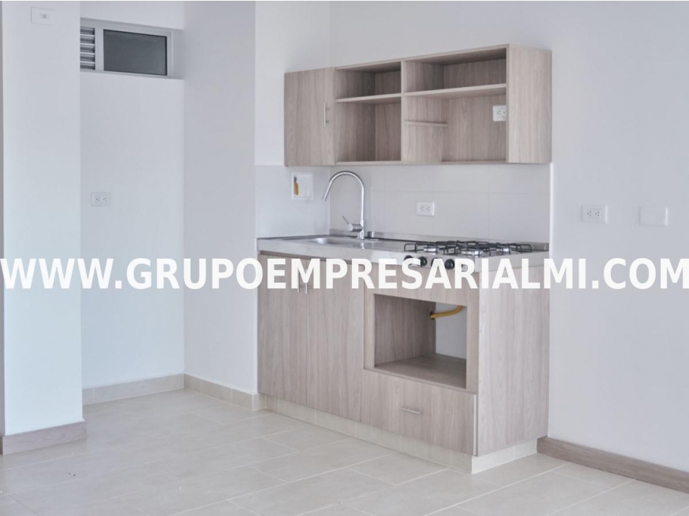 HERMOSO APARTAMENTO EN ARRIENDO SECTOR CALASANZ, MEDELLIN COD: 34037 — foto 2