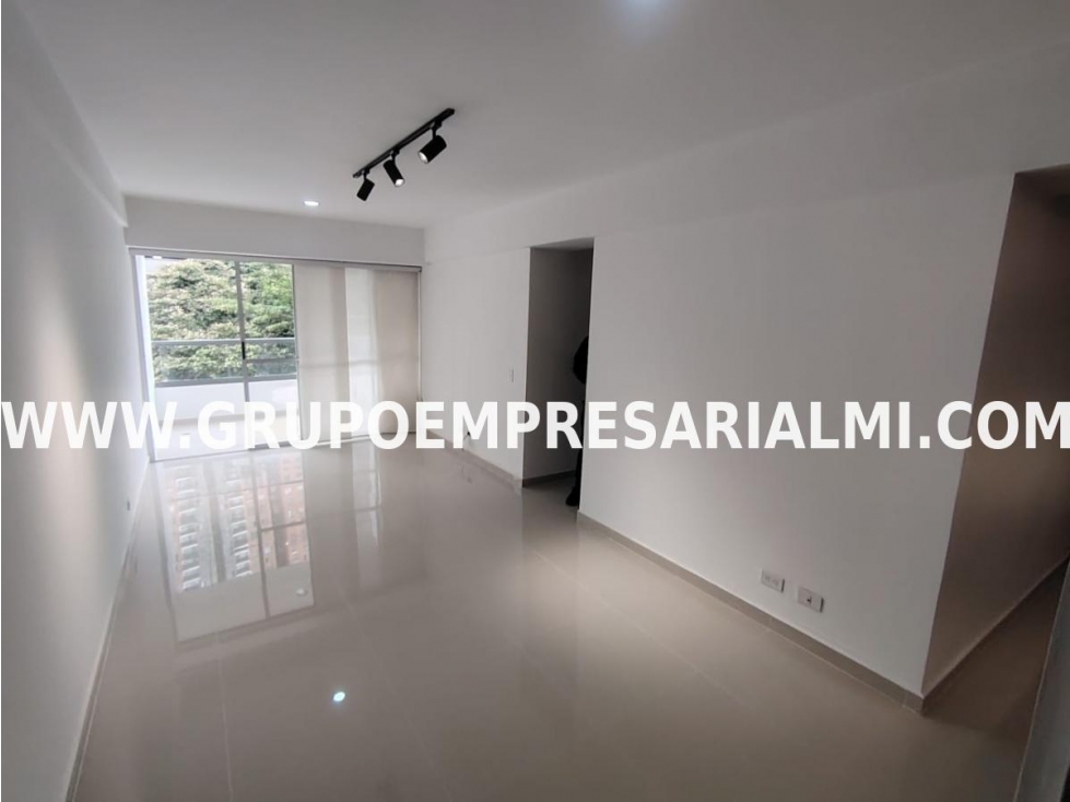 HERMOSO APARTAMENTO EN ARRIENDO - SECTOR LOMA DEL BARRO COD: 34182 — foto 4