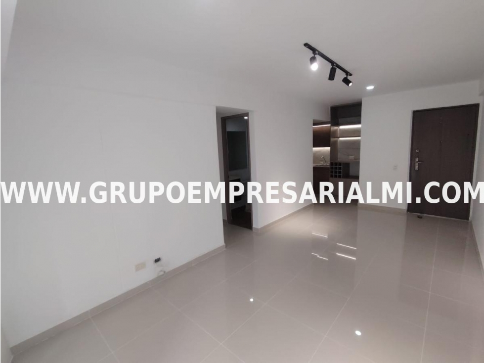 HERMOSO APARTAMENTO EN ARRIENDO - SECTOR LOMA DEL BARRO COD: 34182 — foto 3