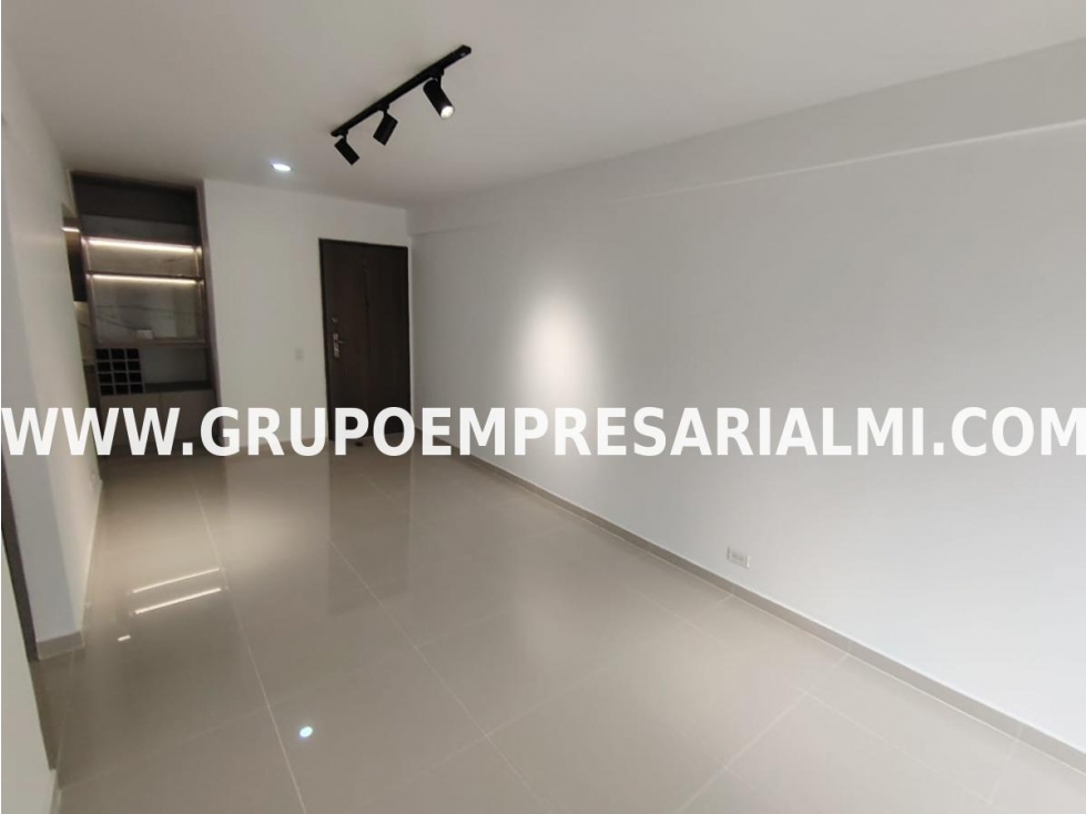 HERMOSO APARTAMENTO EN ARRIENDO - SECTOR LOMA DEL BARRO COD: 34182 — foto 5