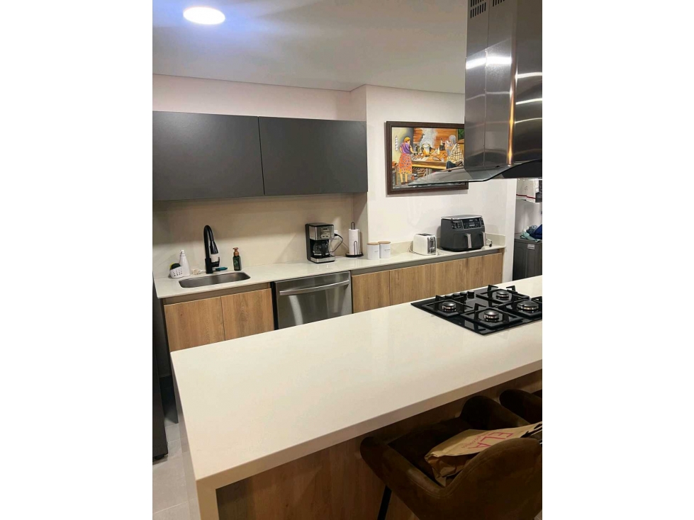 HERMOSO APARTAMENTO EN CIUDAD DEL RIO PISO ALTO PARTE PLANA — foto 3