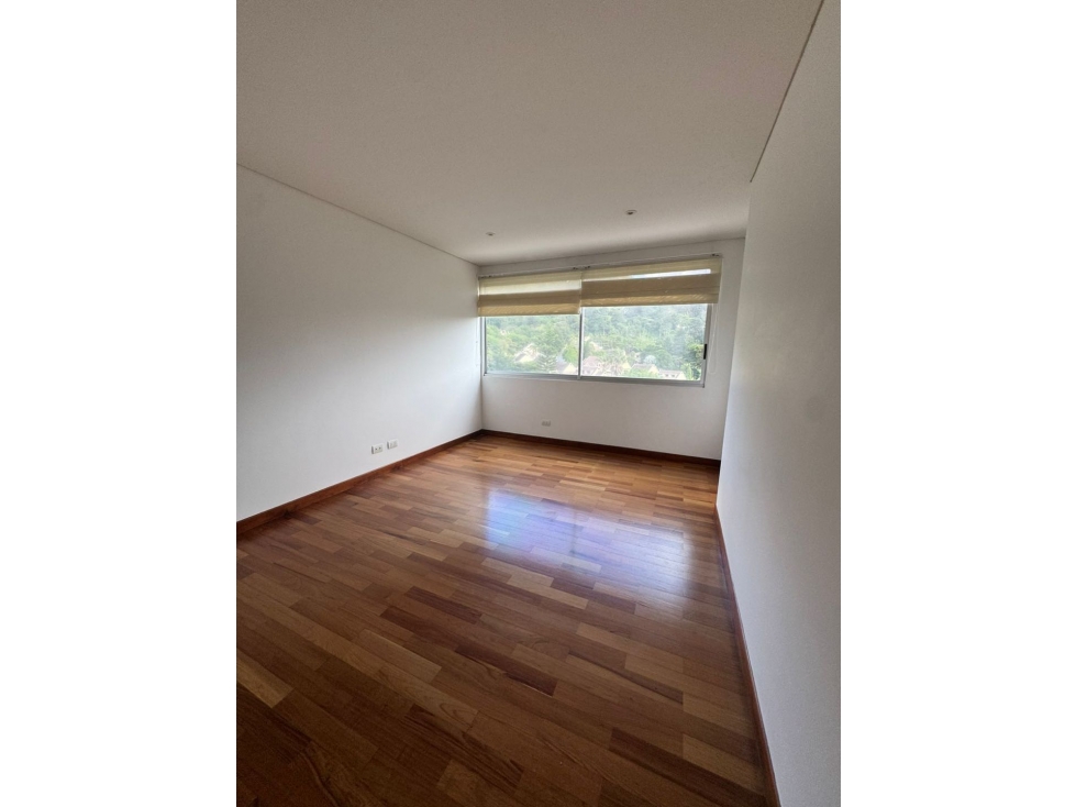 HERMOSO APARTAMENTO EN EL POBLADO SECTOR LOS BALSOS — foto 4