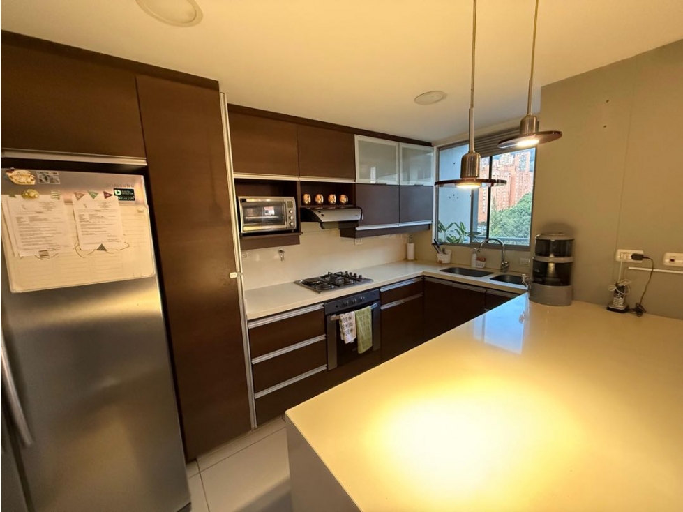 HERMOSO APARTAMENTO EN EL POBLADO SECTOR LOS BALSOS PARTE BAJA