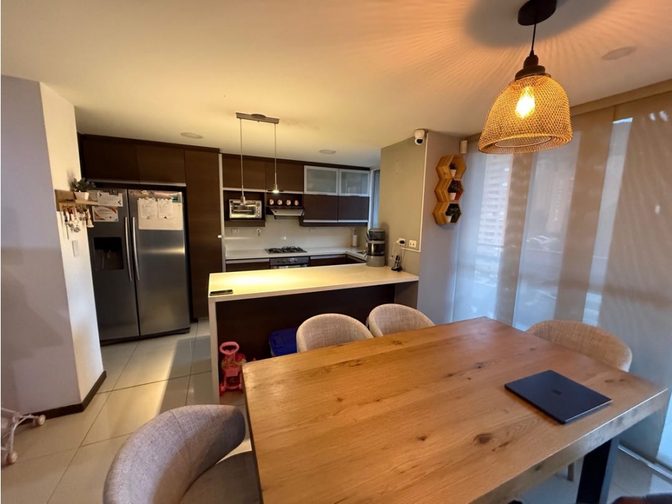 HERMOSO APARTAMENTO EN EL POBLADO SECTOR LOS BALSOS PARTE BAJA — foto 2