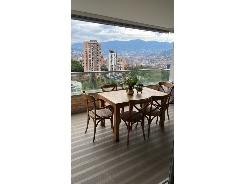 HERMOSO APARTAMENTO EN EL POBLADO PISO ALTO CERCA AL TESORO — foto 5