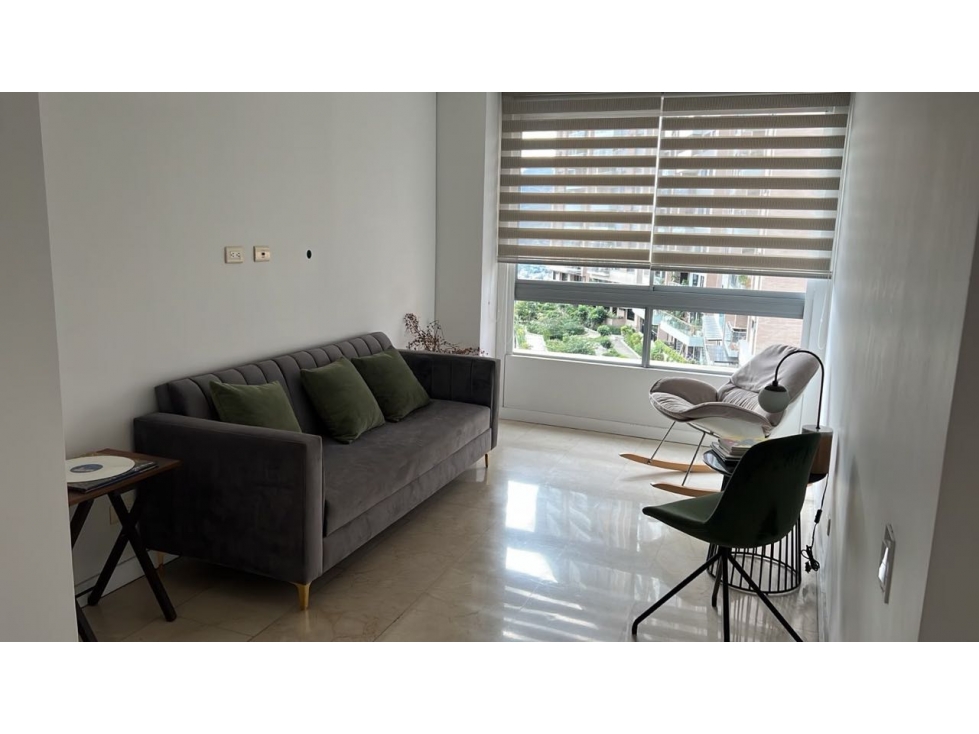HERMOSO APARTAMENTO EN EL POBLADO PISO ALTO CERCA AL TESORO — foto 3