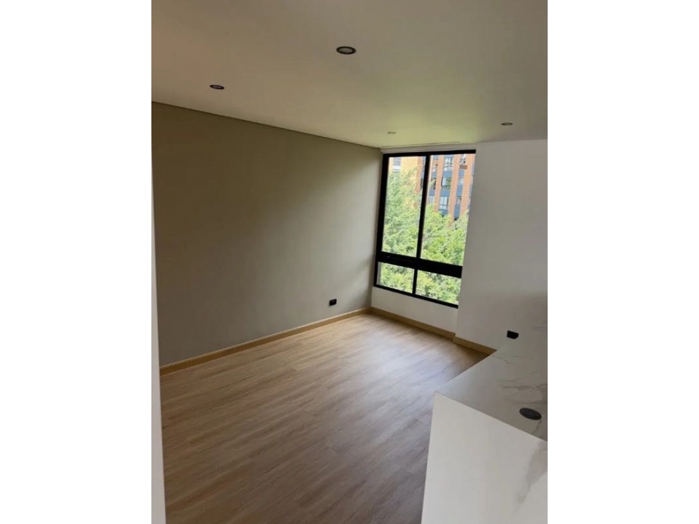 HERMOSO APARTAMENTO EN EL POBLADO SECTOR LOS BALSOS EXCELENTE UNIDAD — foto 6