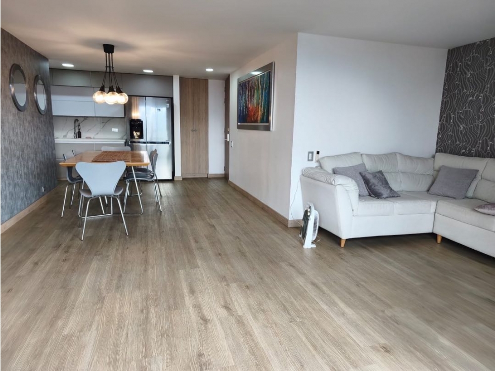 HERMOSO APARTAMENTO EN EL POBLADO SECTOR LA FRONTERA CERCA AL EURO — foto 2