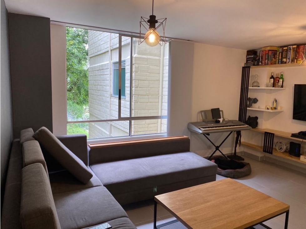 HERMOSO APARTAMENTO EN EL POBLADO SECTOR LOMA DEL INDIO SEGUNDO PISO — foto 4