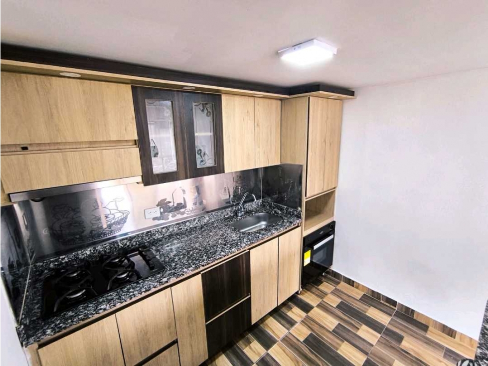 SE VENDE HERMOSO APARTAMENTO EN EL TRAPICHE - VALERIAS — foto 2