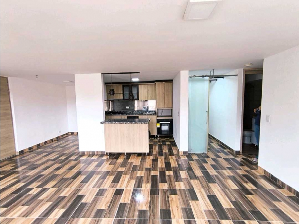 SE VENDE HERMOSO APARTAMENTO EN EL TRAPICHE - VALERIAS — foto 4