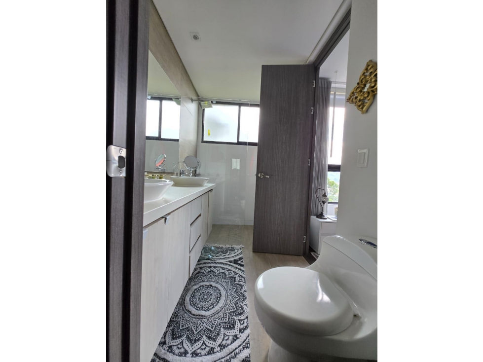 HERMOSO APARTAMENTO EN ENVIGADO LAS BRUJAS — foto 3
