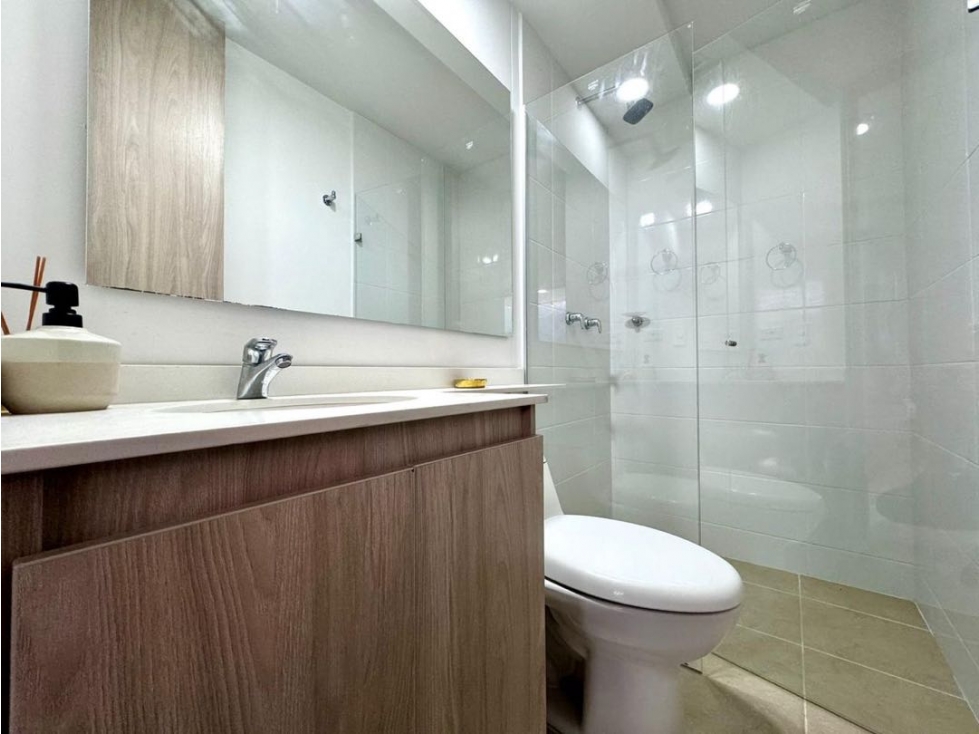 HERMOSO APARTAMENTO EN ENVIGADO SECTOR CAMINO VERDE LINDA VISTA — foto 5