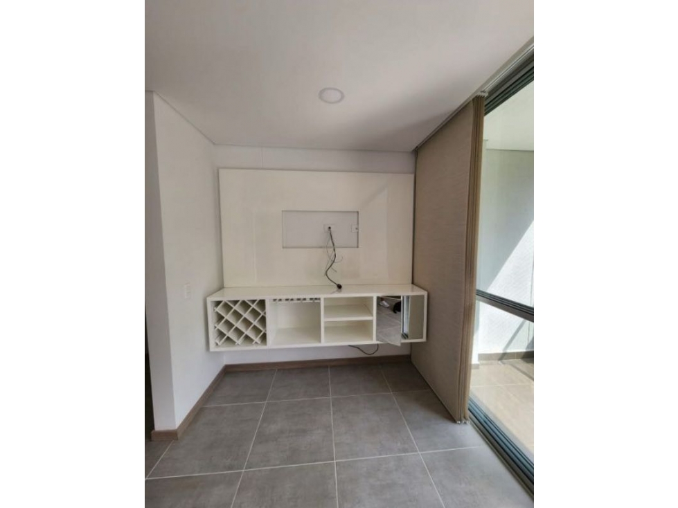 HERMOSO APARTAMENTO EN ENVIGADO SECTOR CAMINO VERDE PISO CON VISTA — foto 4