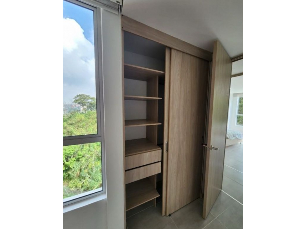 HERMOSO APARTAMENTO EN ENVIGADO SECTOR CAMINO VERDE PISO CON VISTA — foto 6