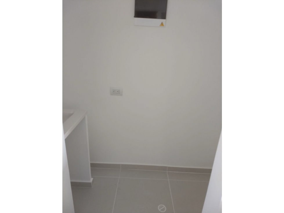 HERMOSO APARTAMENTO EN ENVIGADO EN ANTILLAS PISO MEDIO CON LINDA VISTA — foto 6