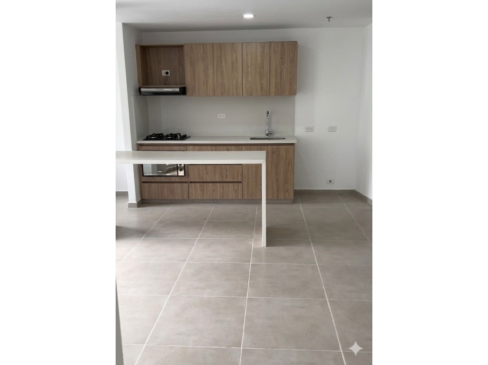 HERMOSO APARTAMENTO EN ENVIGADO SECTOR LA CUENCA PARTE BAJA PISO BAJO