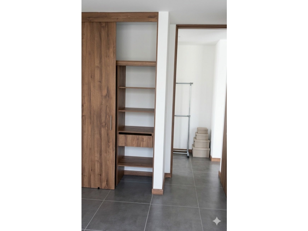 HERMOSO APARTAMENTO EN ENVIGADO SECTOR LA CUENCA PARTE BAJA PISO BAJO — foto 4