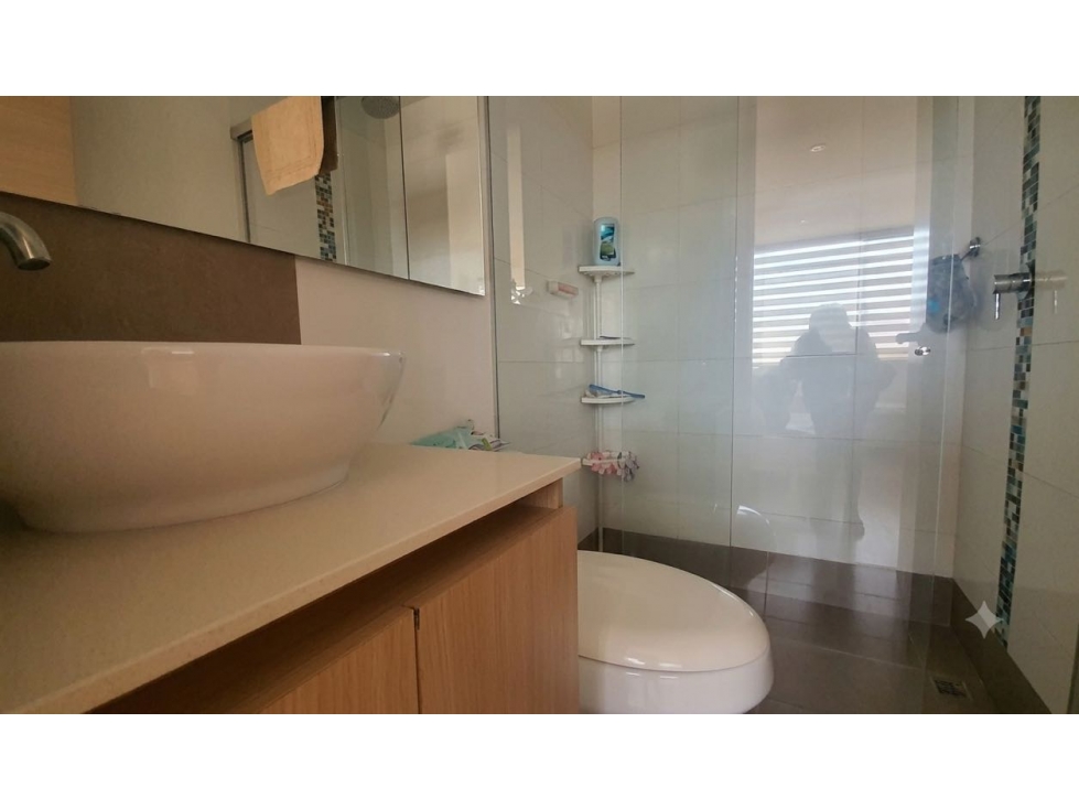 HERMOSO APARTAMENTO EN ENVIGADO LOMA DEL CHOCHO LINDOS ACABADOS — foto 4