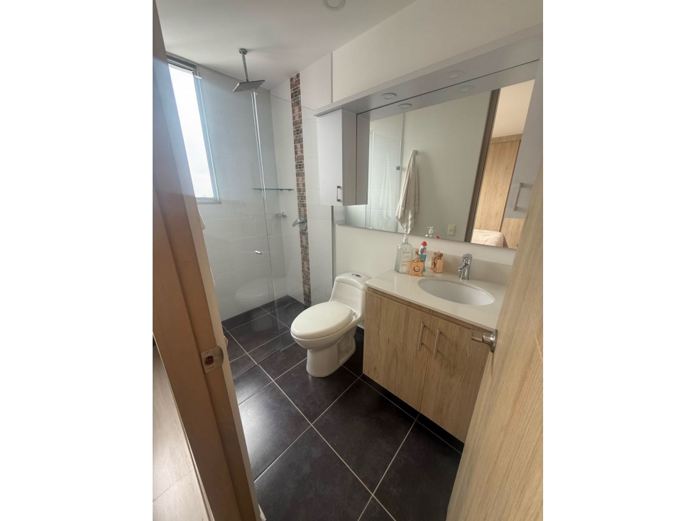 HERMOSO APARTAMENTO EN ENVIGADO SECTOR CUMBRES PISO ALTO LINDA VISTA — foto 6