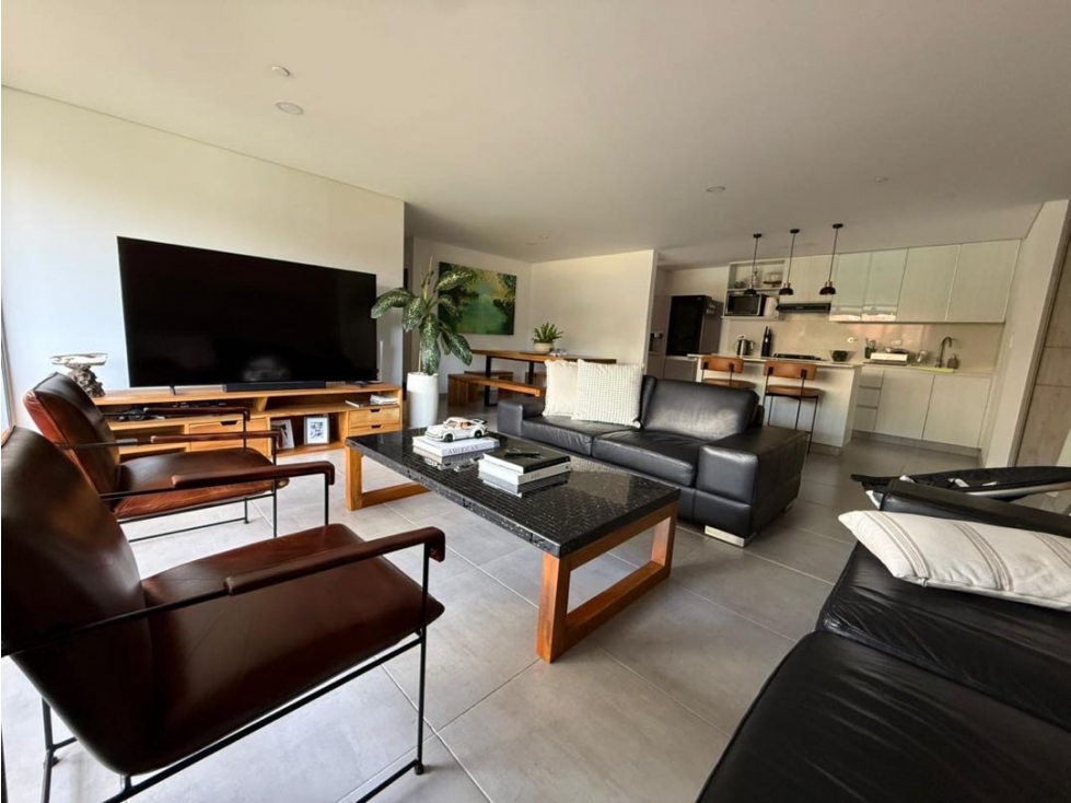 HERMOSO APARTAMENTO EN ENVIGADO SECTOR ABADÍA PISO ALTO LINDA VISTA