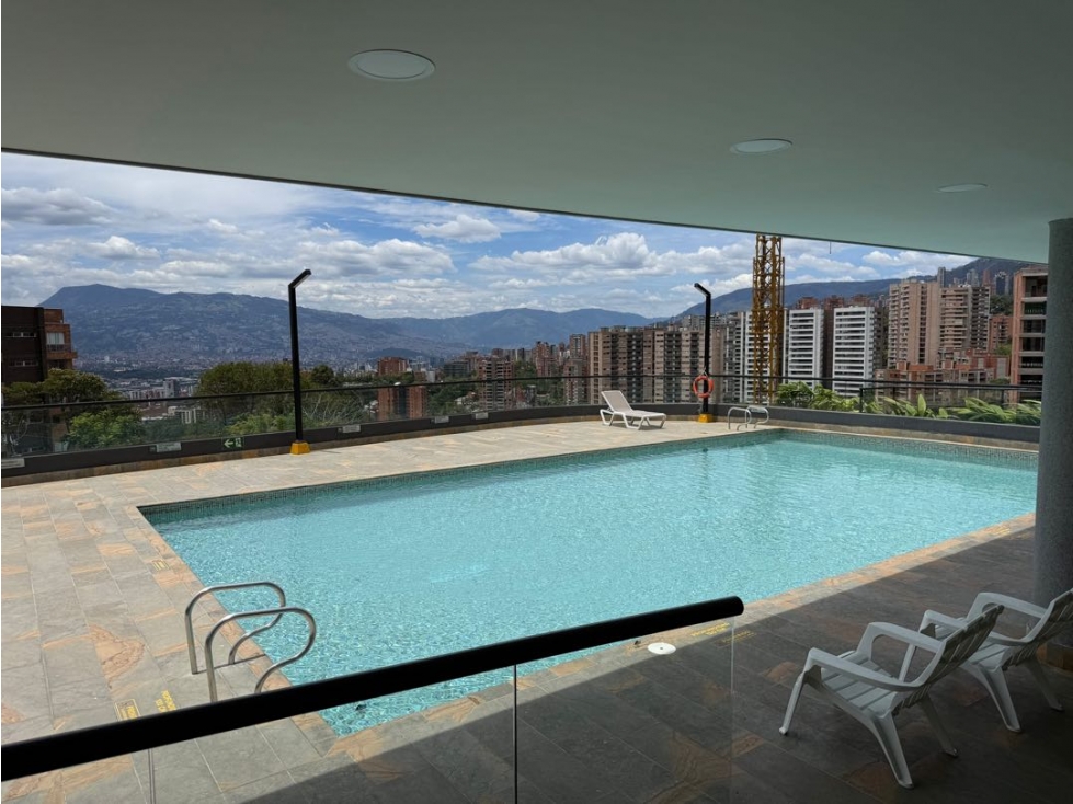 HERMOSO APARTAMENTO EN ENVIGADO LOMA DE ESCOBERO PISO ALTO LINDA VISTA
