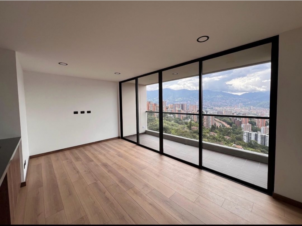 HERMOSO APARTAMENTO EN ENVIGADO SECTOR TRIANON PISO ALTO LINDA VISTA — foto 4